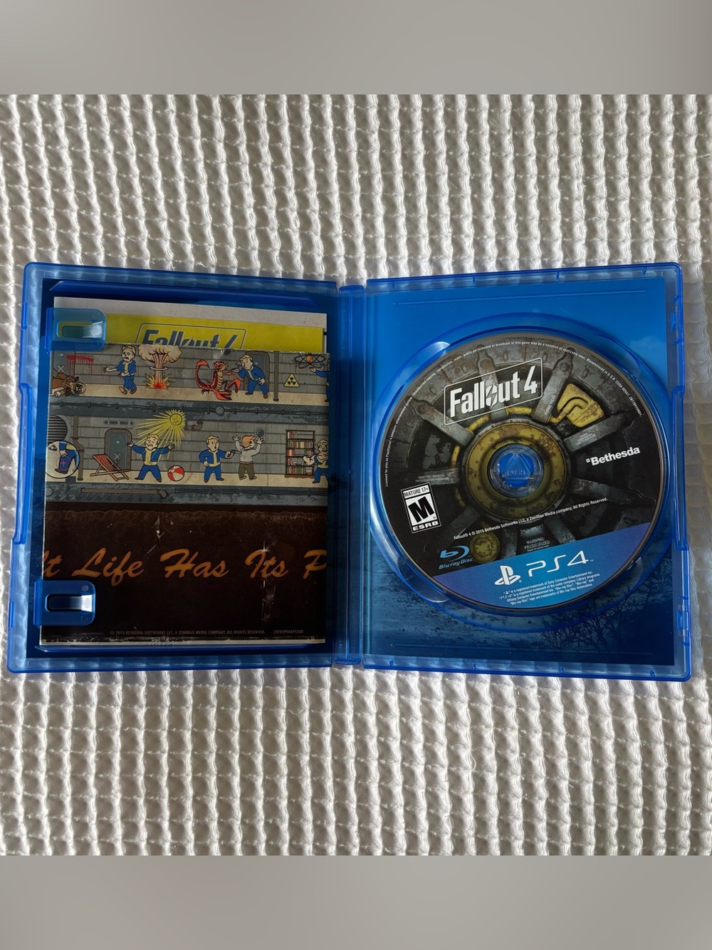 PS4 Fallout 4 - Picture 3 of 4